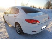 Peugeot 408 Фото № 4 из 9