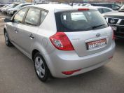 KIA Cee'd Фото № 6 из 13