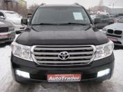 Toyota Land Cruiser 200 Фото № 2 из 11