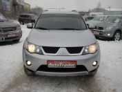 Mitsubishi Outlander XL 2.4 Фото № 2 из 14