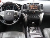 Toyota Land Cruiser 200 Фото № 9 из 14