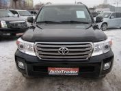 Toyota Land Cruiser 200 Фото № 2 из 11