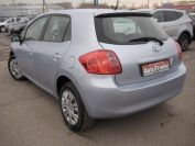 Toyota Auris Фото № 6 из 14