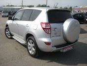 Toyota RAV4 Фото № 6 из 16