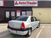 Renault Logan 1.6 Фото № 4 из 18