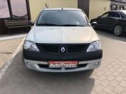 Renault Logan 1.6 Фото № 2 из 18