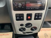 Renault Logan 1.6 Фото № 15 из 17